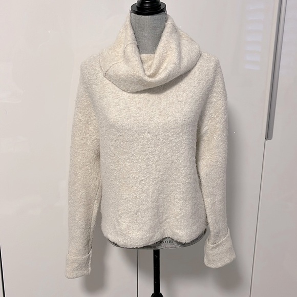 FREE PEOPLE Boucle Alpaca Wool Blend Sweater Cowl Neck, Size L - Picture 1 of 9